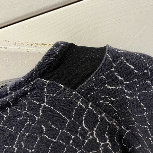 CALVIN KLEIN navy & gray women’s top size M - Picture 9 of 11